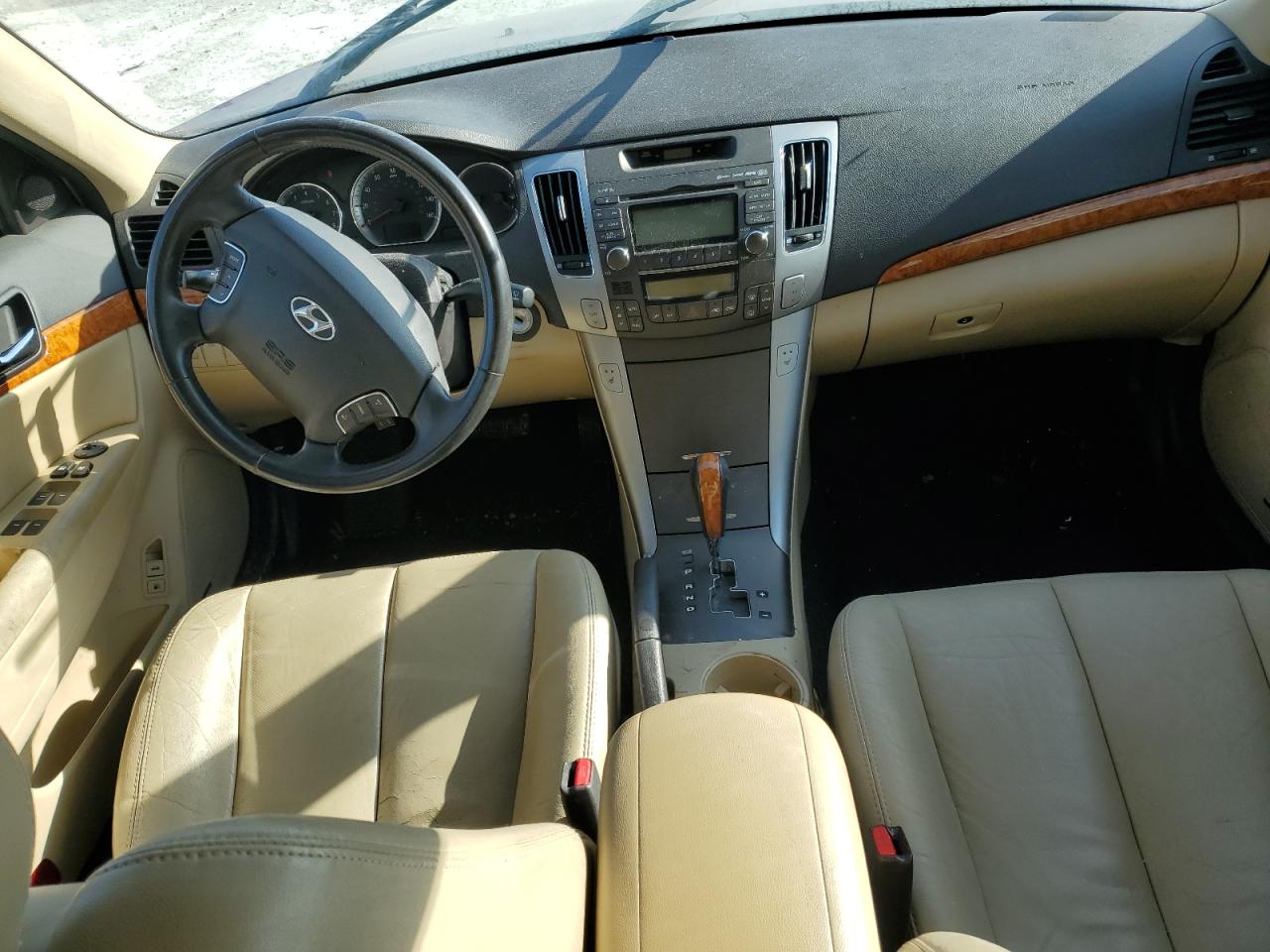 2009 Hyundai Sonata - Image 8