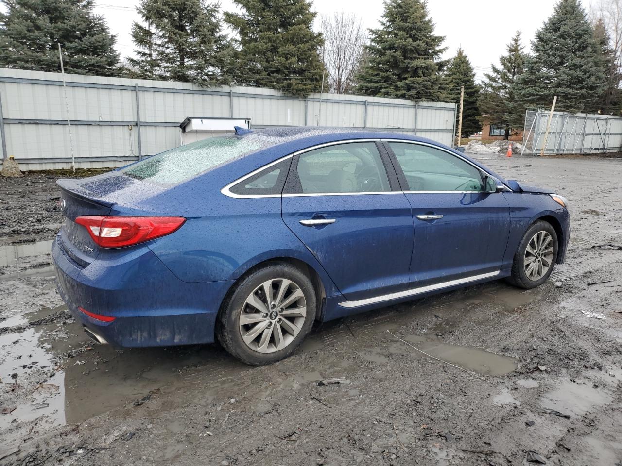 2016 Hyundai Sonata - Image 3