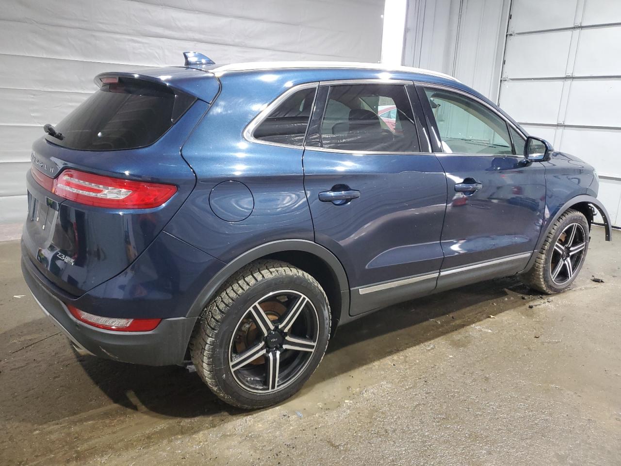 2016 Lincoln MKC - Image 3