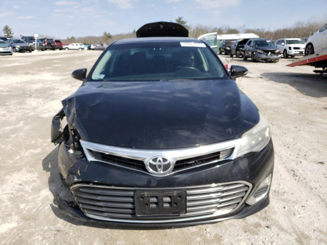 2014 Toyota Avalon - Image 5