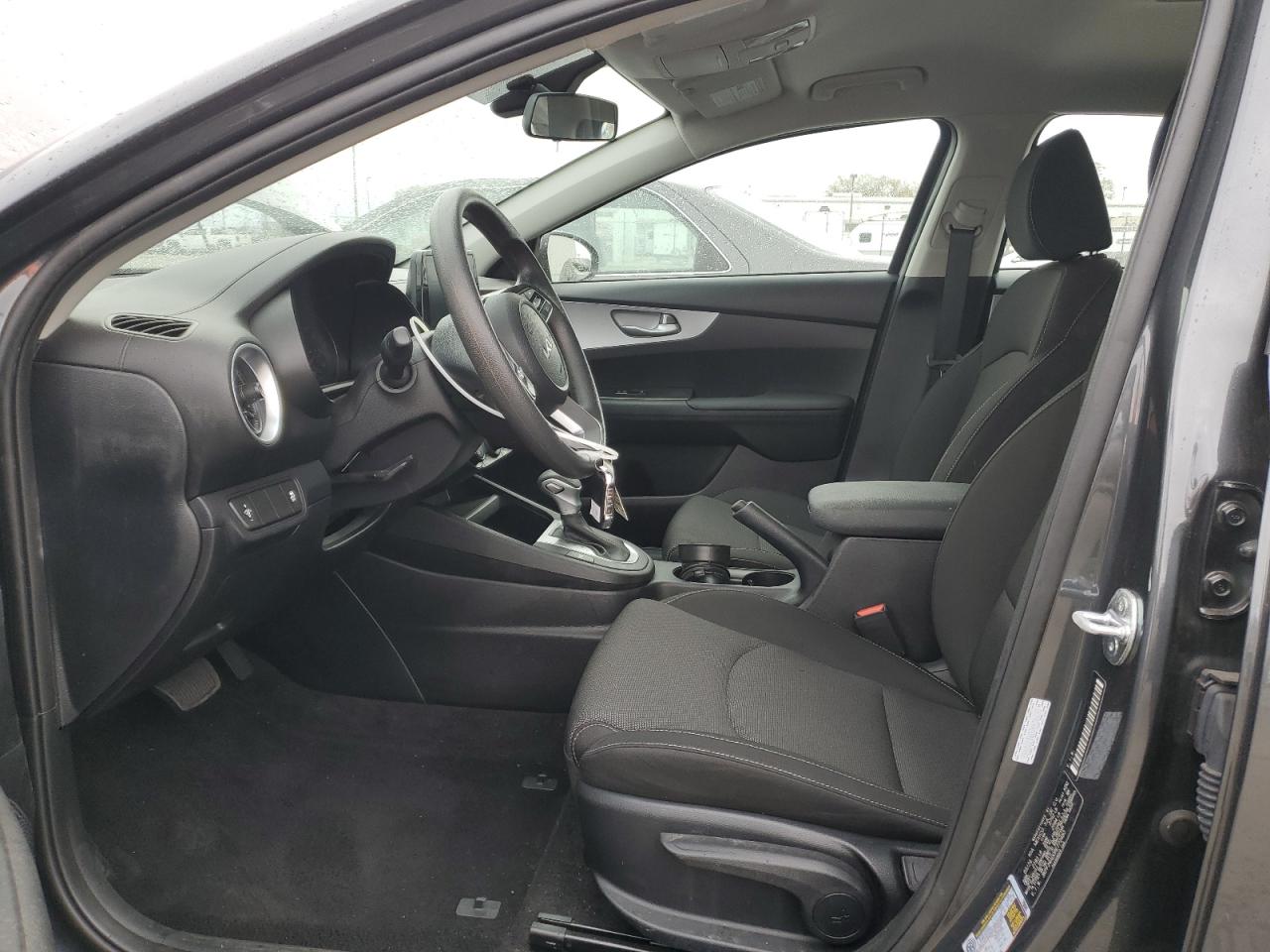 2024 Kia Forte - Image 7