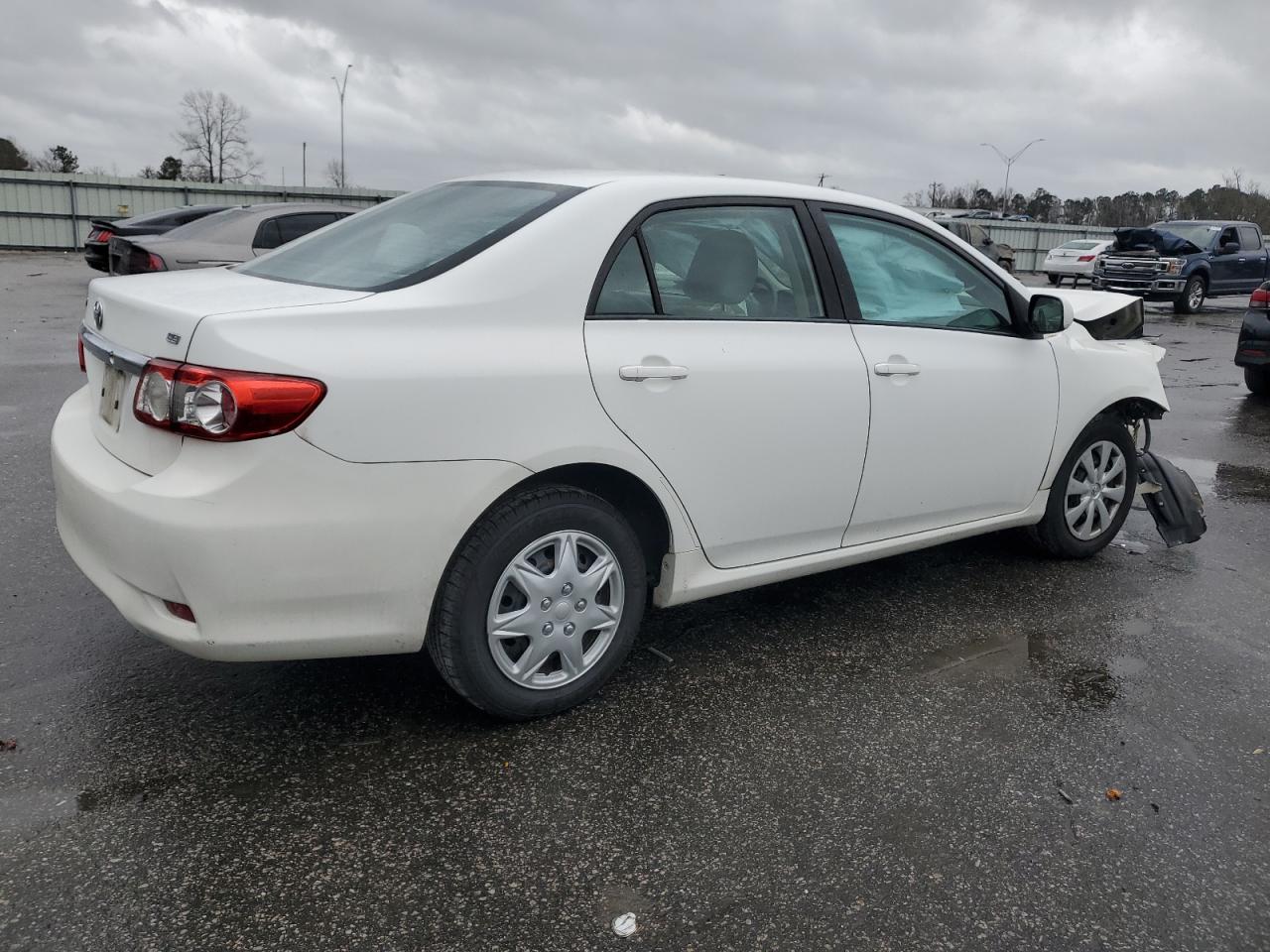 2011 Toyota Corolla - Image 3