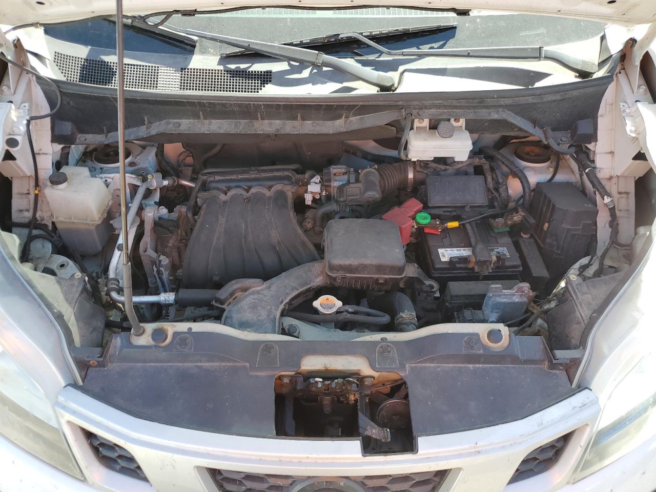 2015 Nissan NV - Image 12
