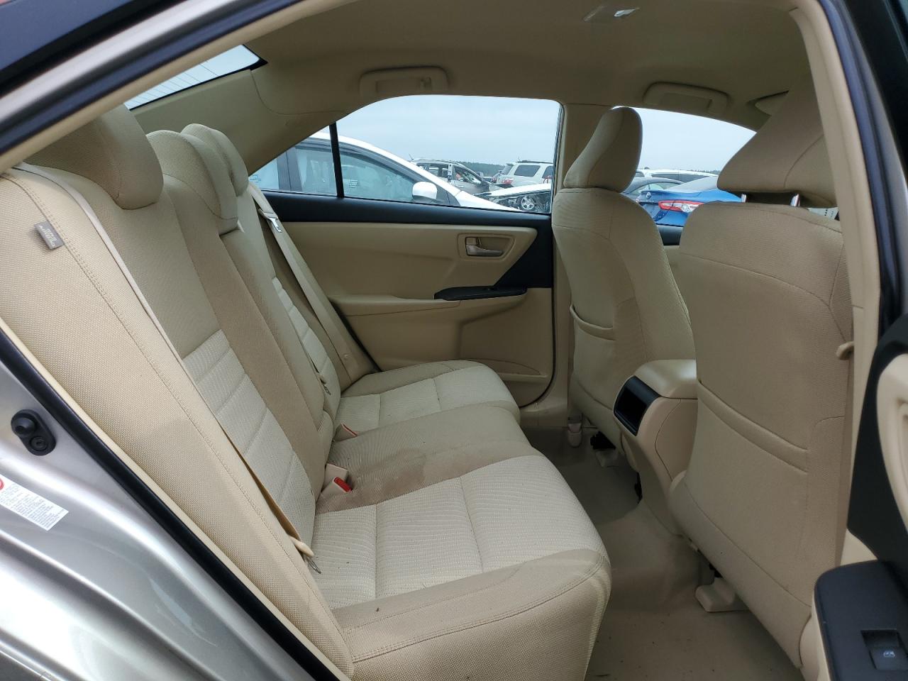 2016 Toyota Camry - Image 10