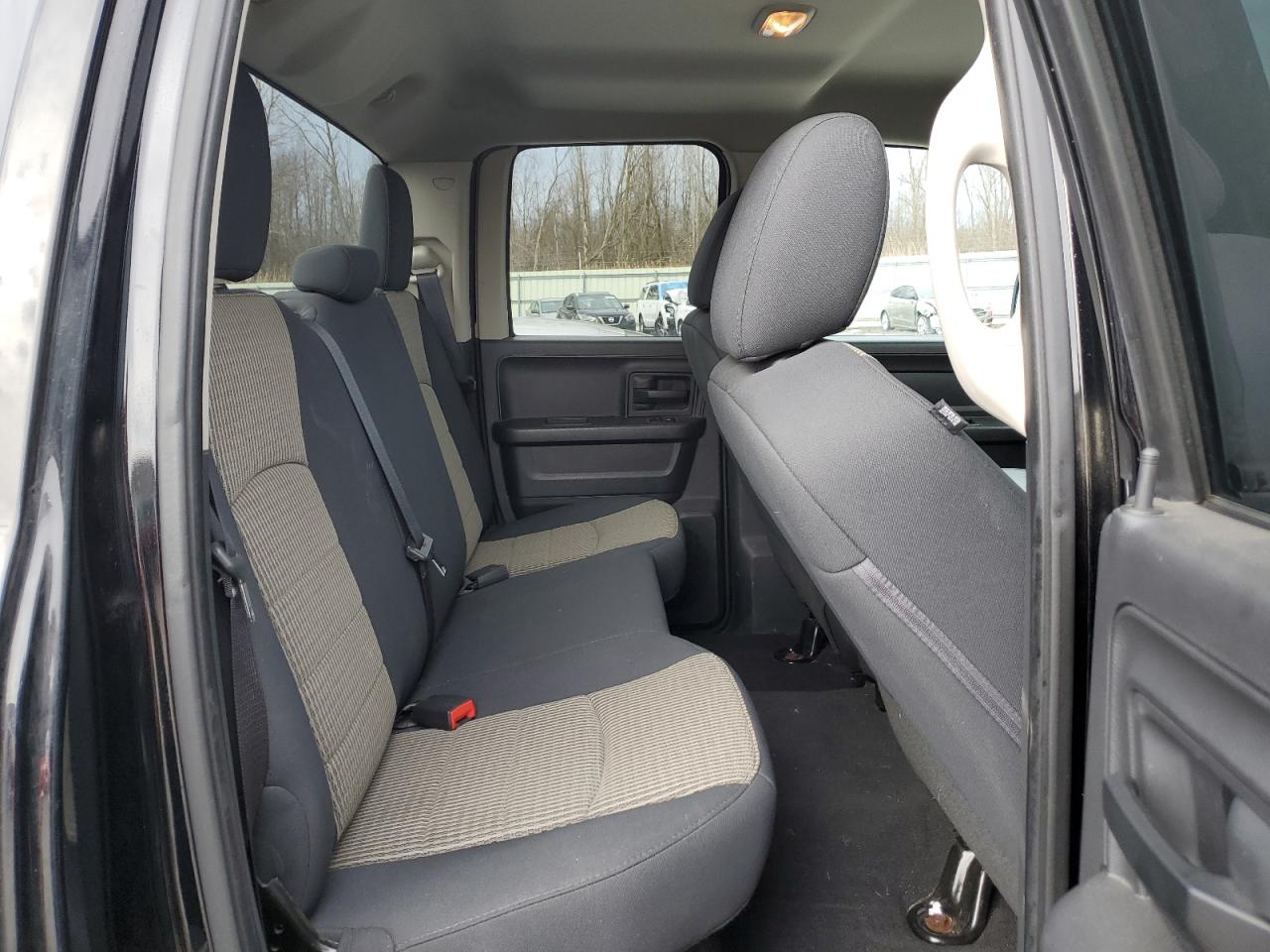 2012 Dodge RAM - Image 10