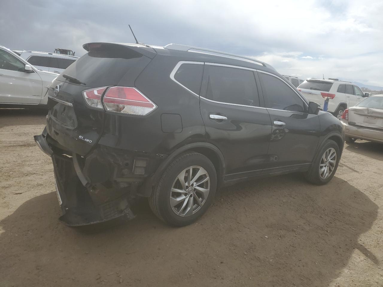2015 Nissan Rogue - Image 3