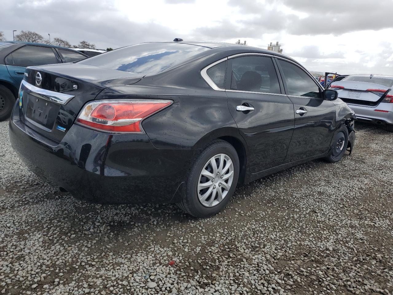 2015 Nissan Altima - Image 3