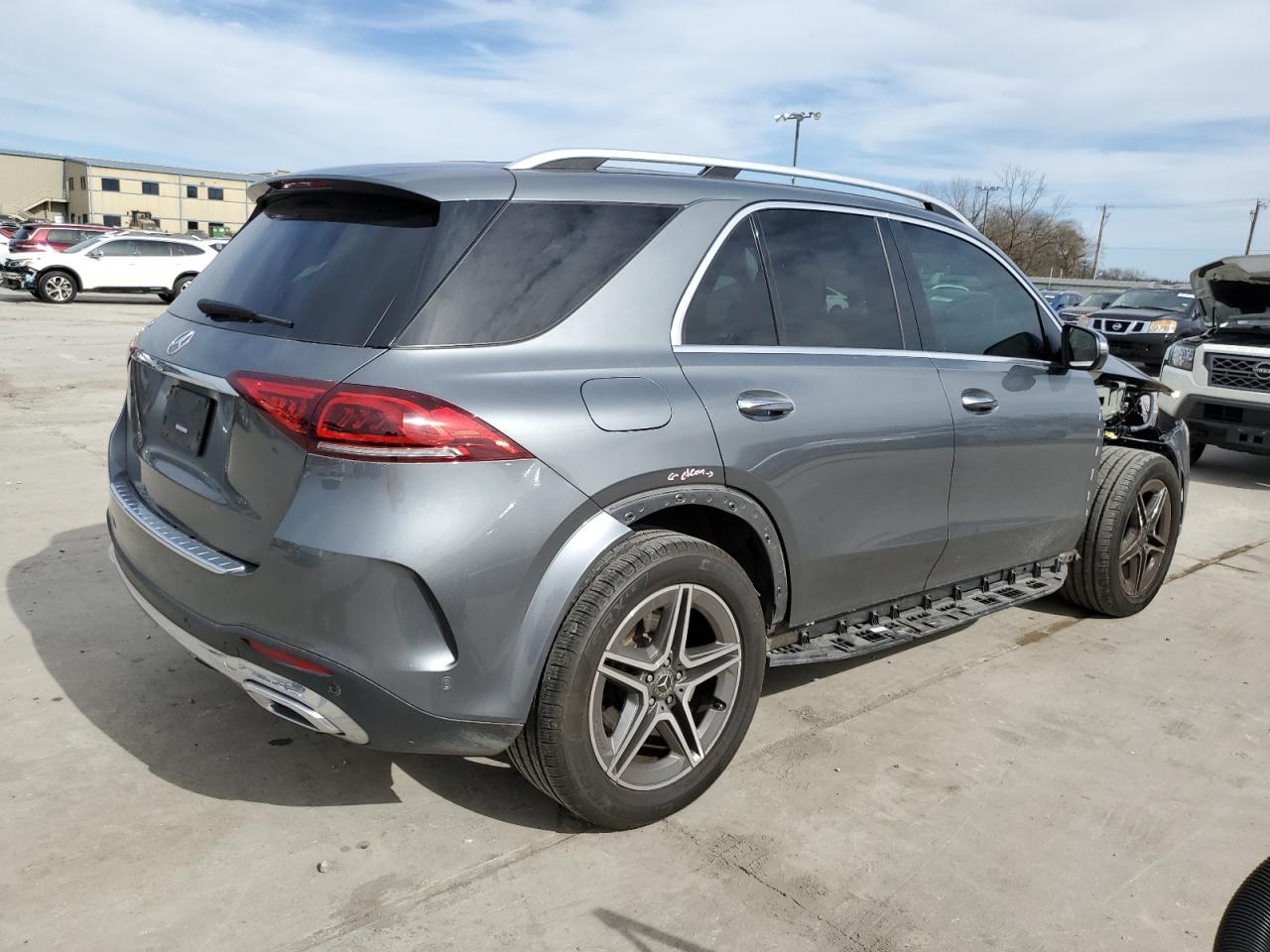 2021 Mercedes-Benz GLE - Image 3