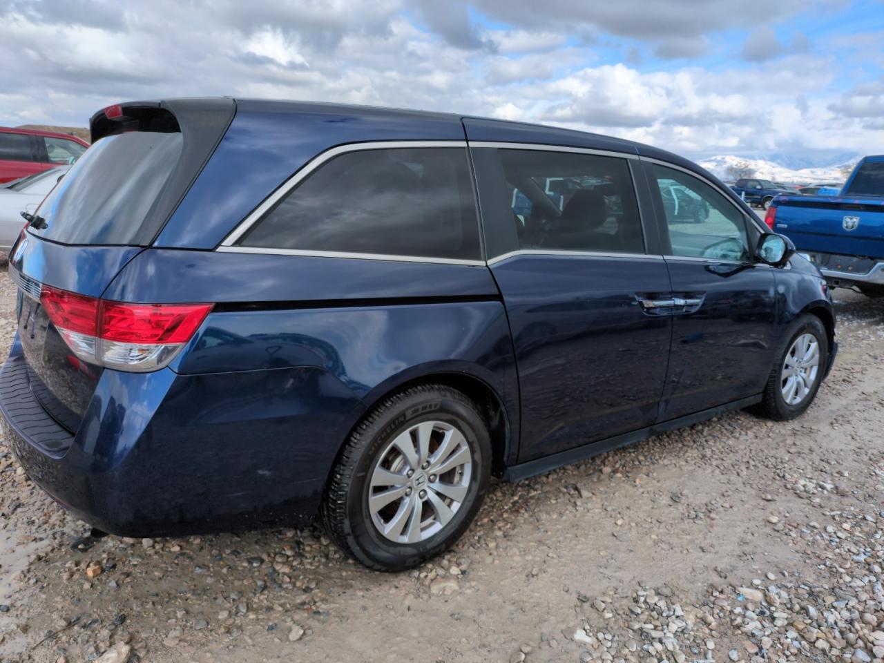 2015 Honda Odyssey - Image 3