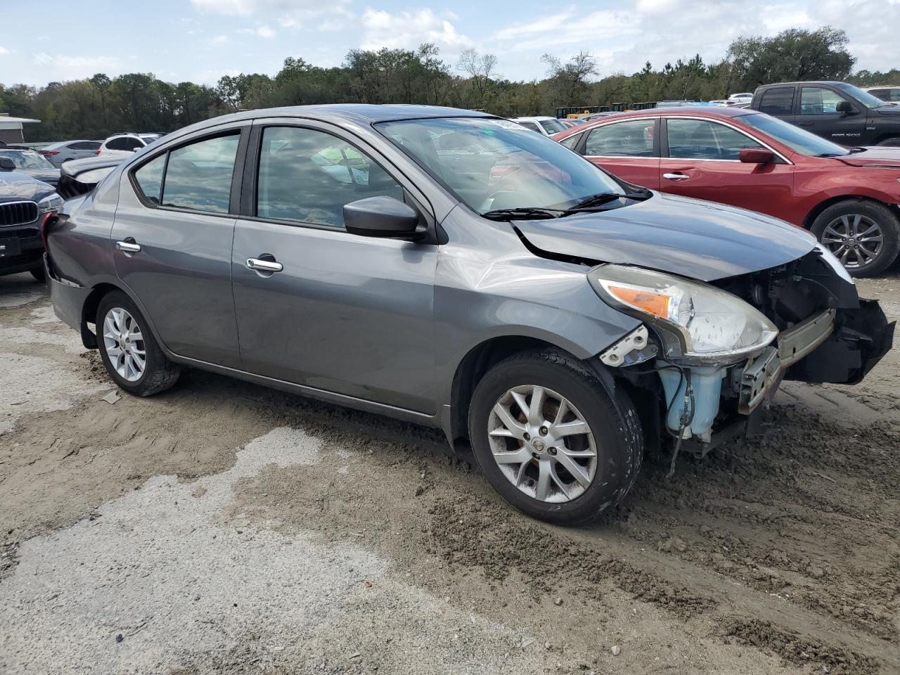 2017 Nissan Versa - Image 4