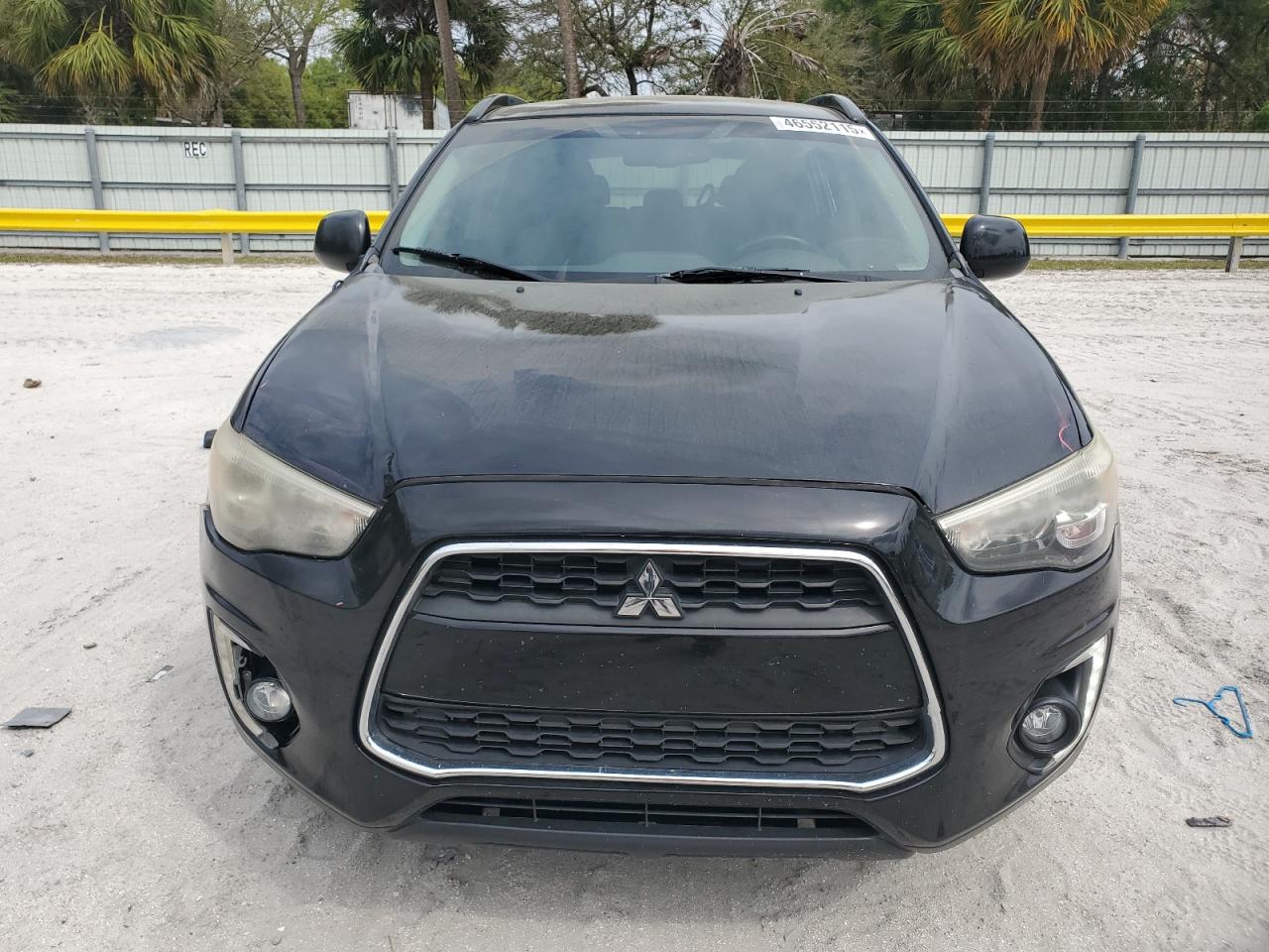 2015 Mitsubishi Outlander - Image 5