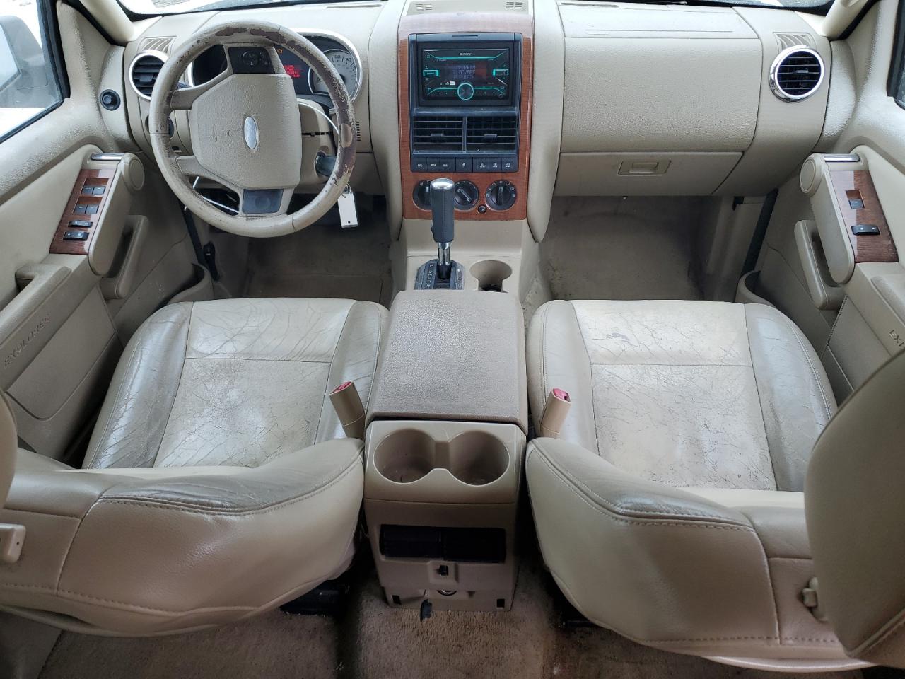 2007 Ford Explorer - Image 8