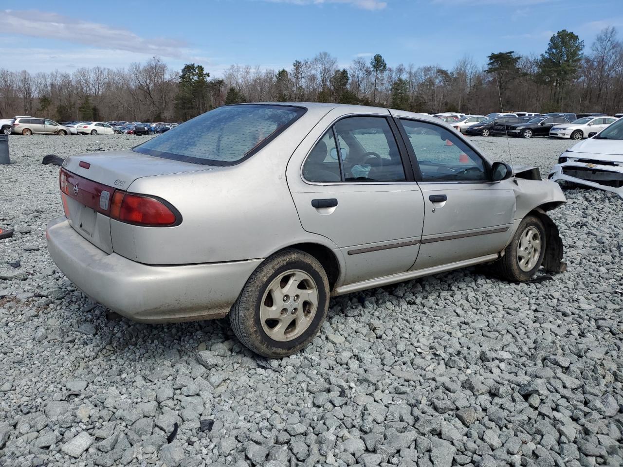 1999 Nissan Sentra - Image 3