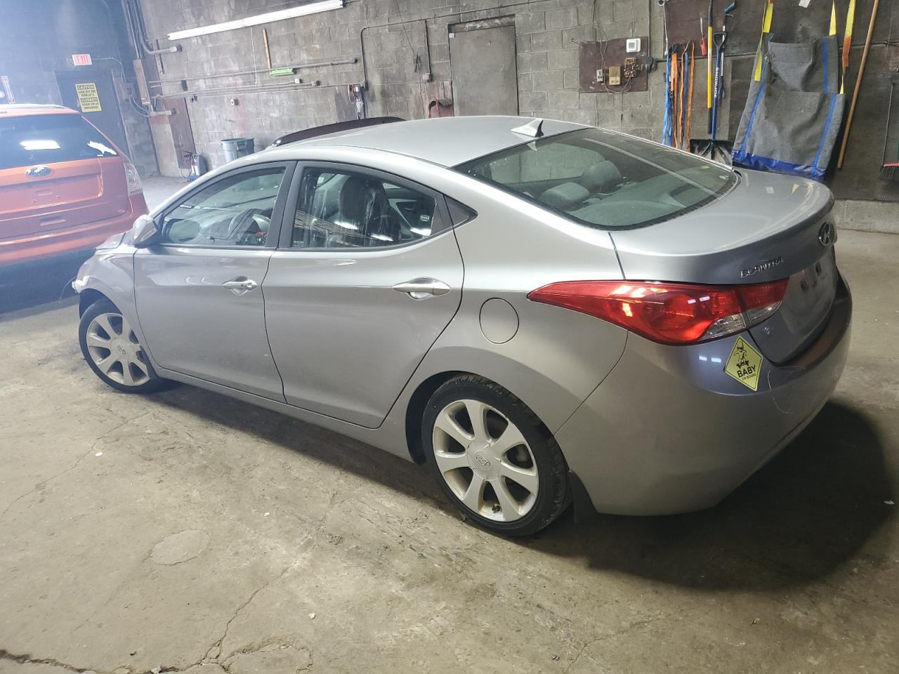 2012 Hyundai Elantra - Image 2