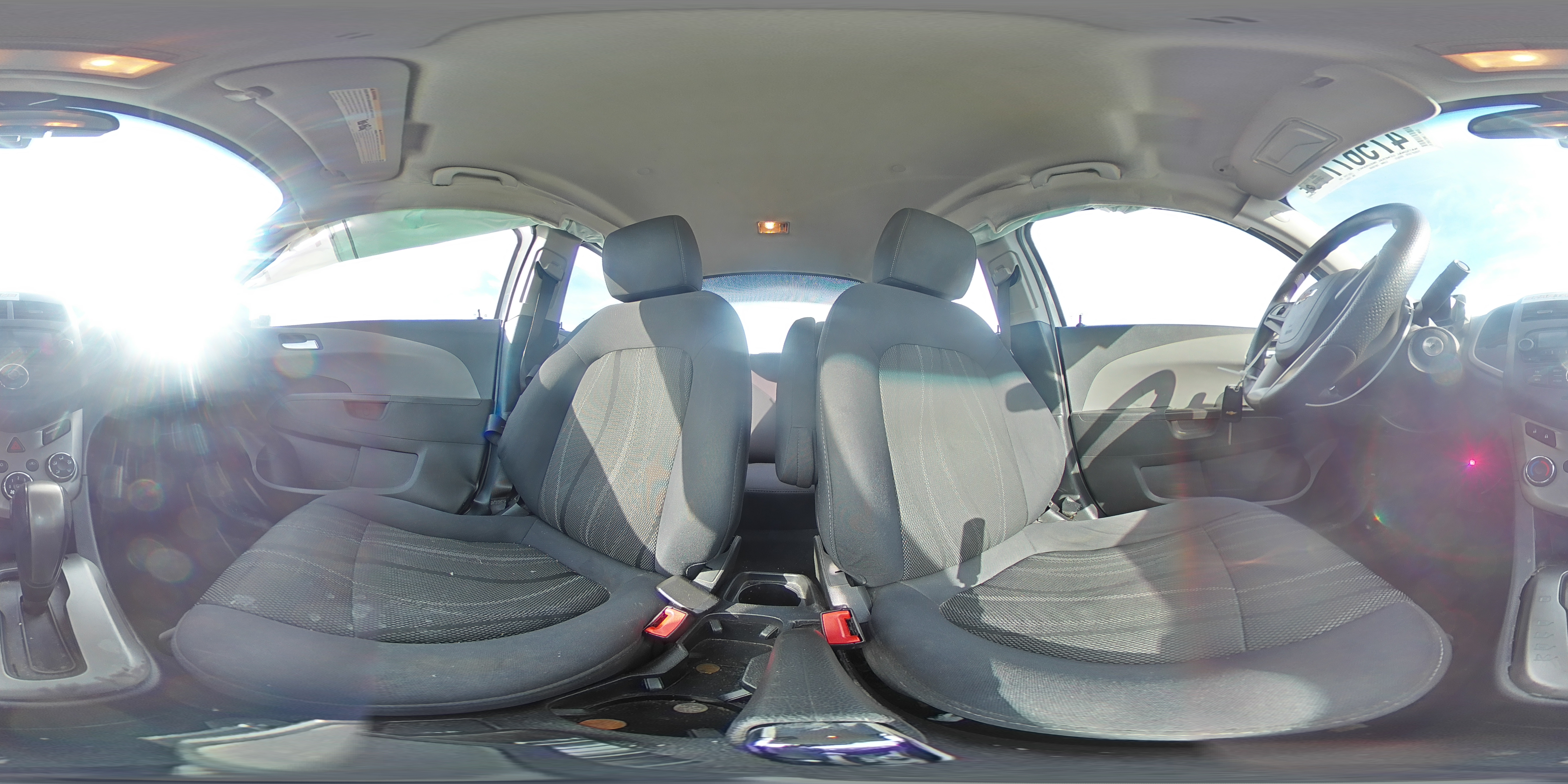 2014 Chevrolet Sonic - Image 13
