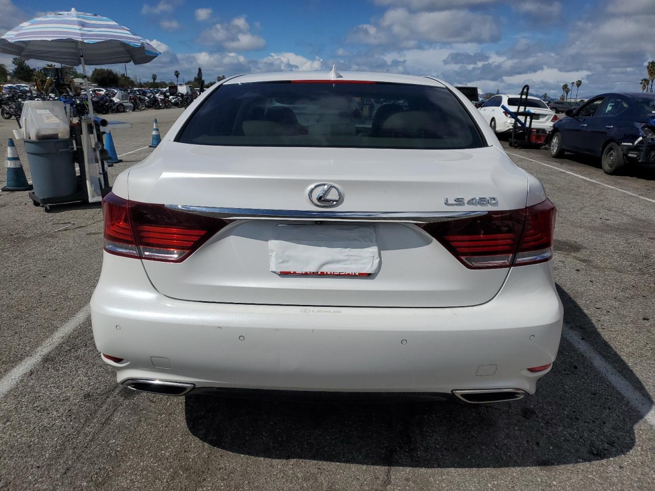 2017 Lexus LS - Image 6