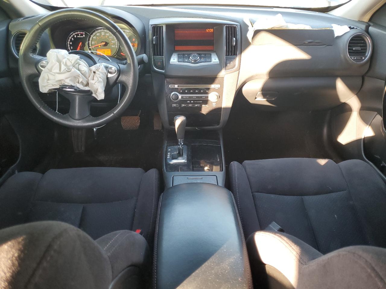 2009 Nissan Maxima - Image 8