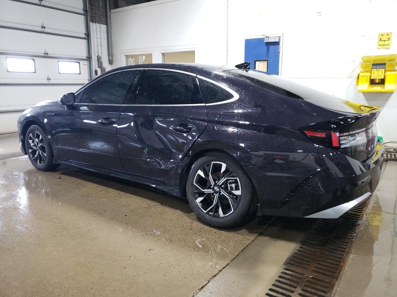 2024 Hyundai Sonata - Image 2