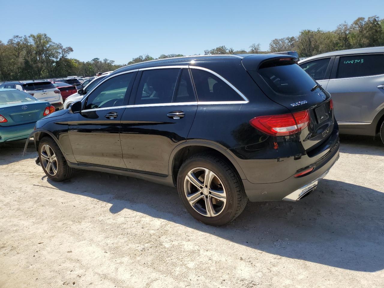 2016 Mercedes-Benz GLC - Image 2