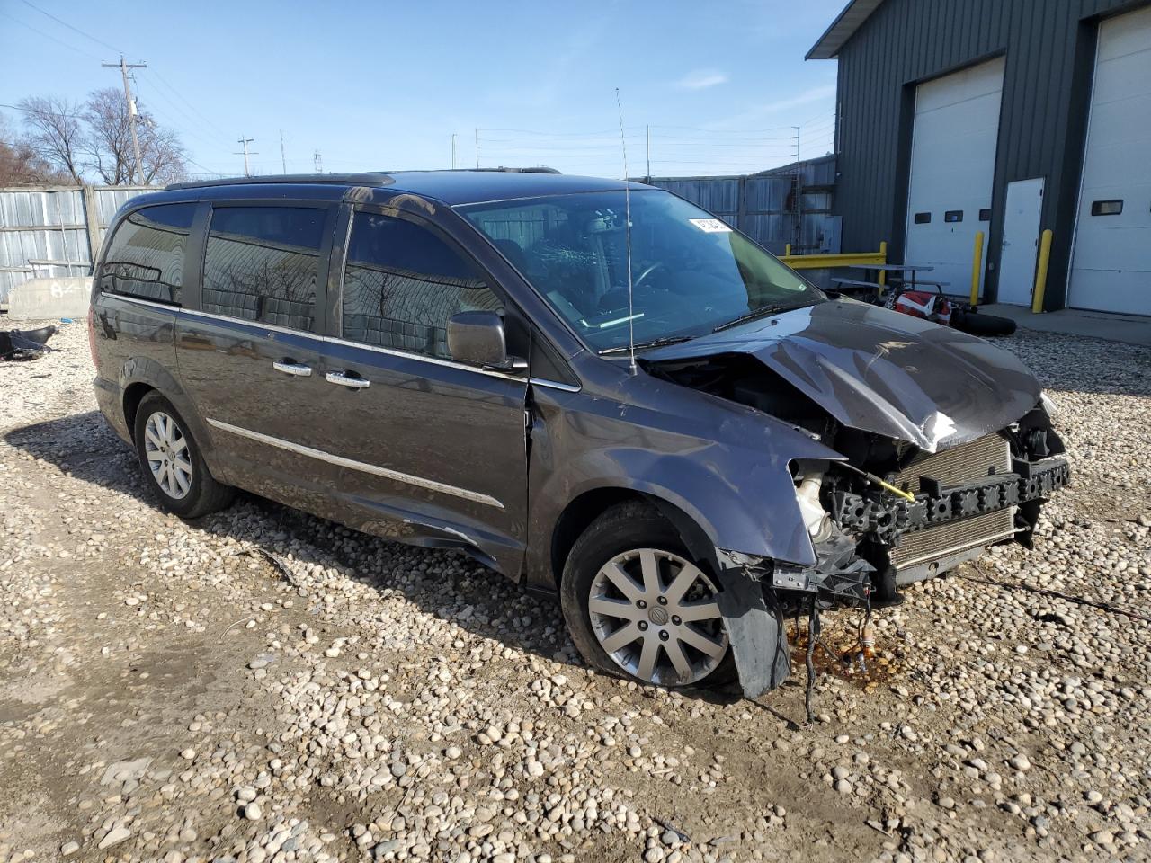 2016 Chrysler Town & Country - Image 4