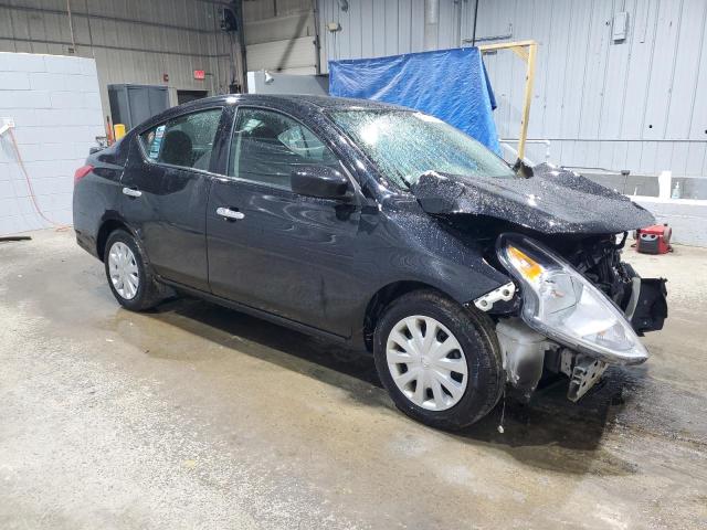  NISSAN VERSA 2019 Czarny