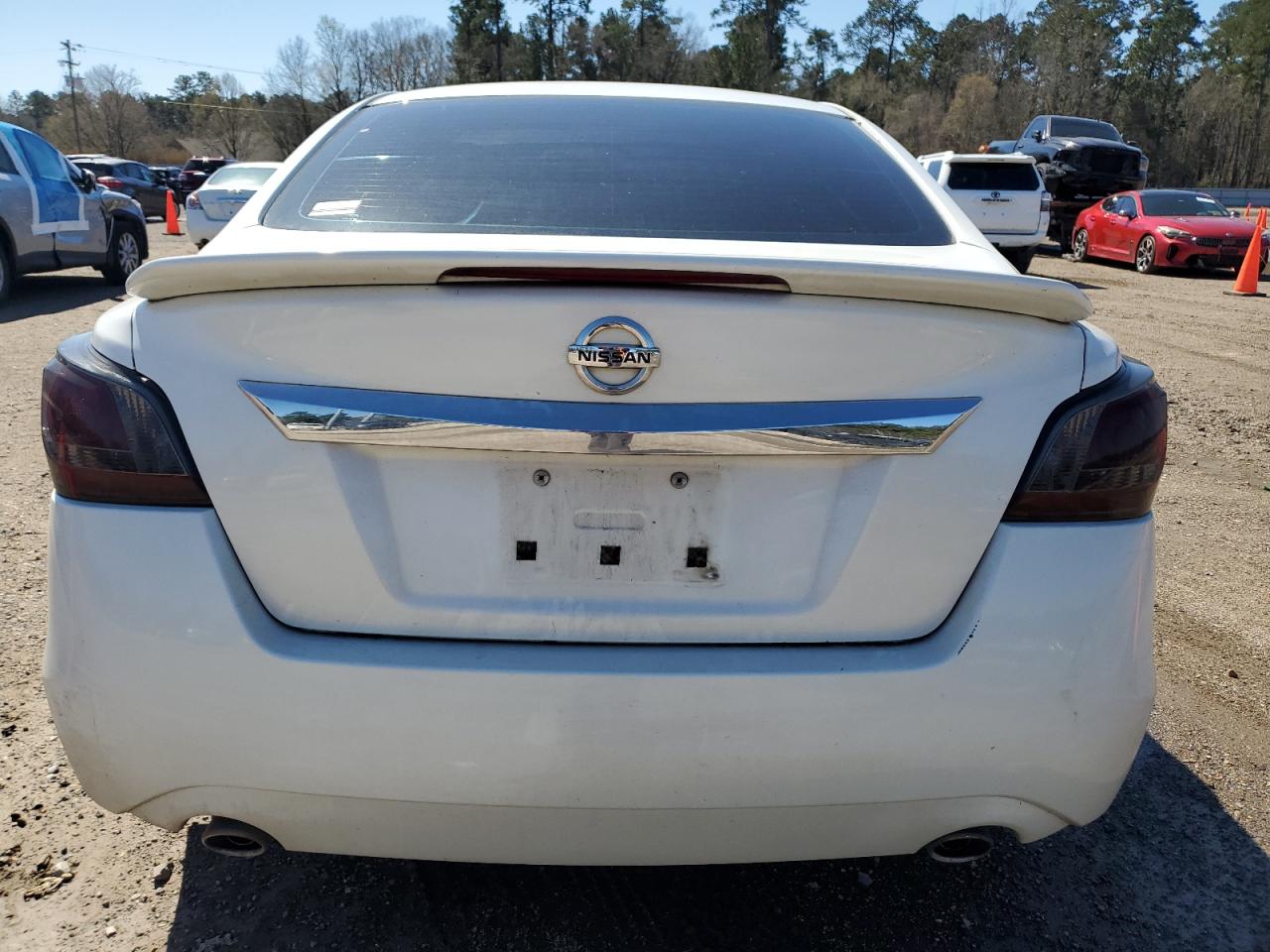 2015 Nissan Altima - Image 6