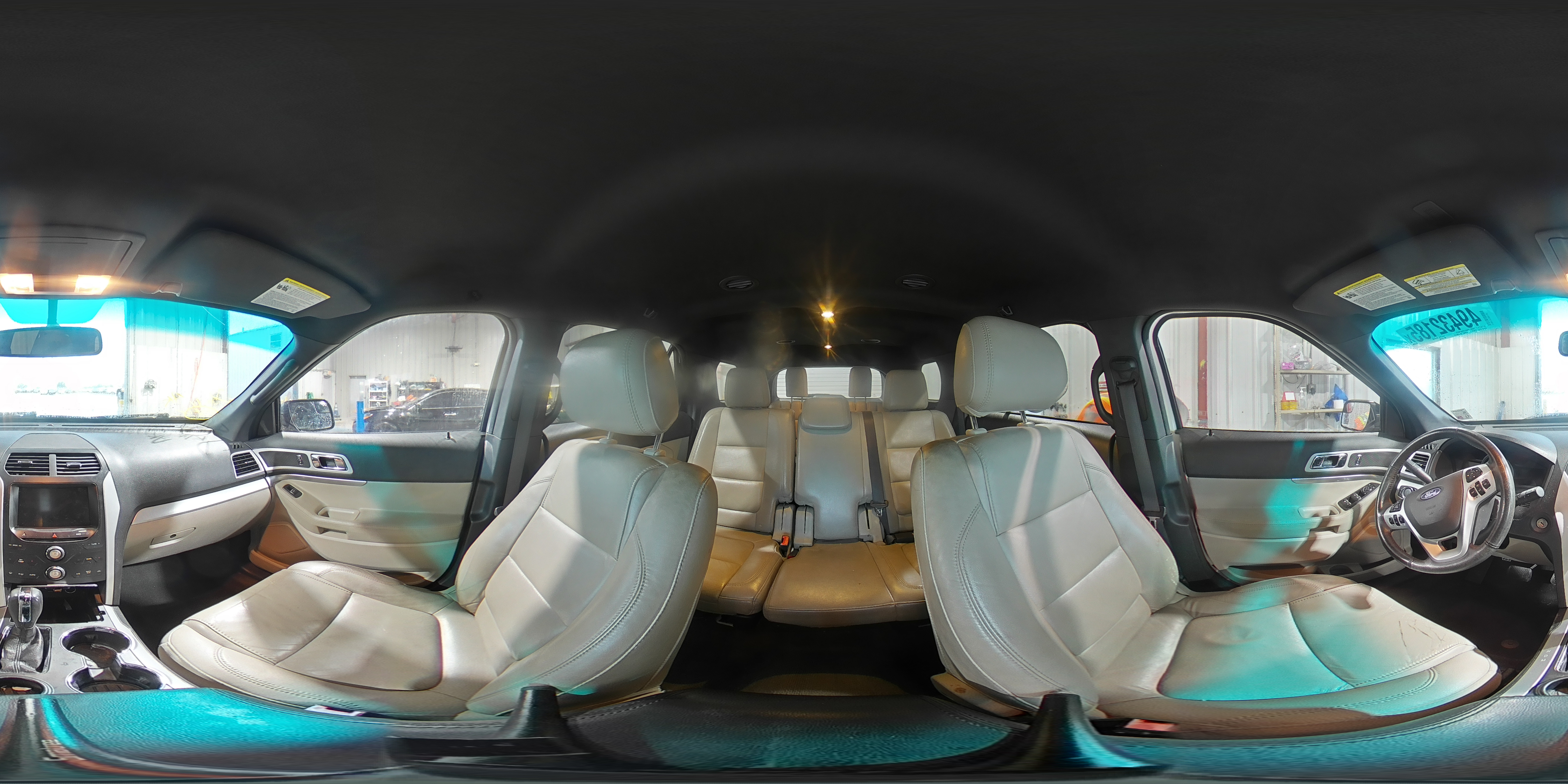 2015 Ford Explorer - Image 14