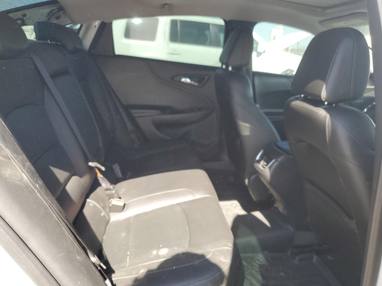 2016 Chevrolet Malibu - Image 10