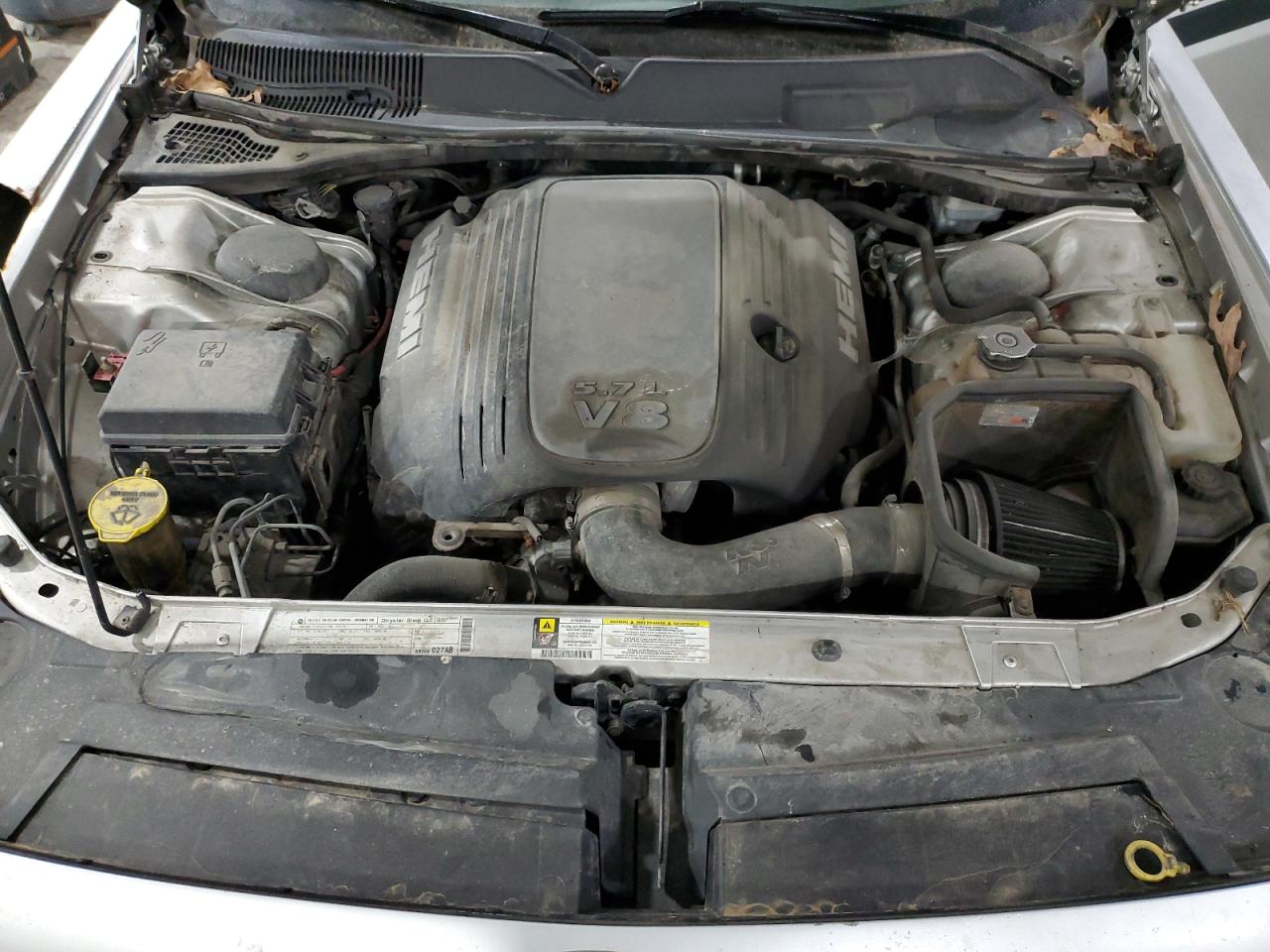 2010 Dodge Challenger - Image 11