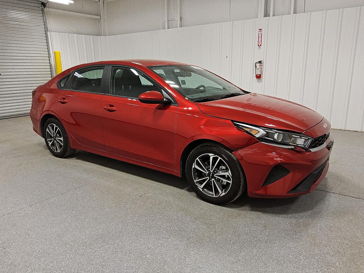 2024 Kia Forte - Image 4