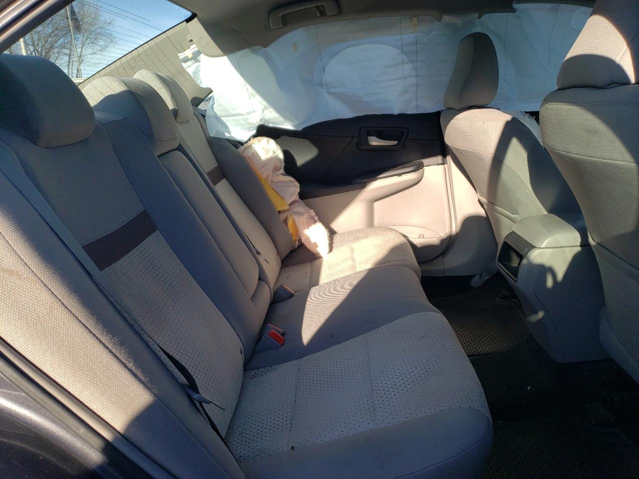 2012 Toyota Camry - Image 10