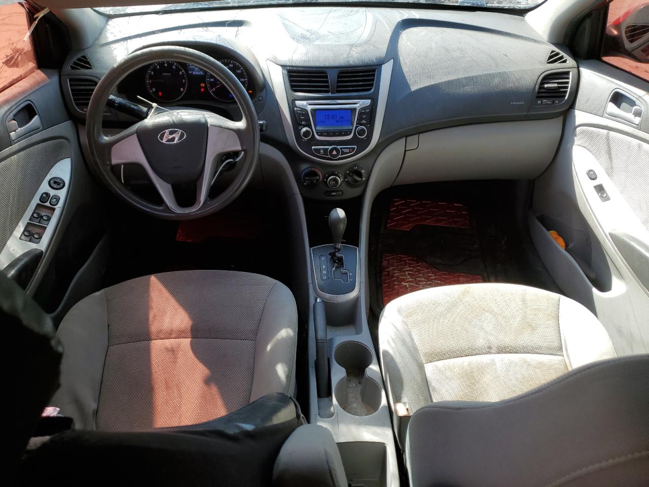 2014 Hyundai Accent - Image 8