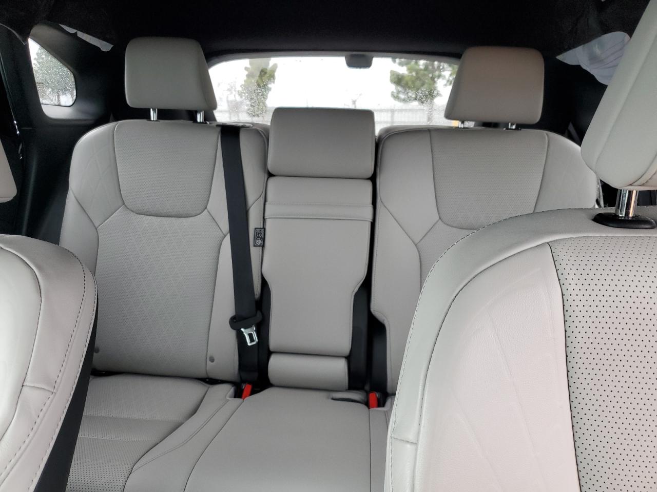 2023 Lexus RX - Image 10