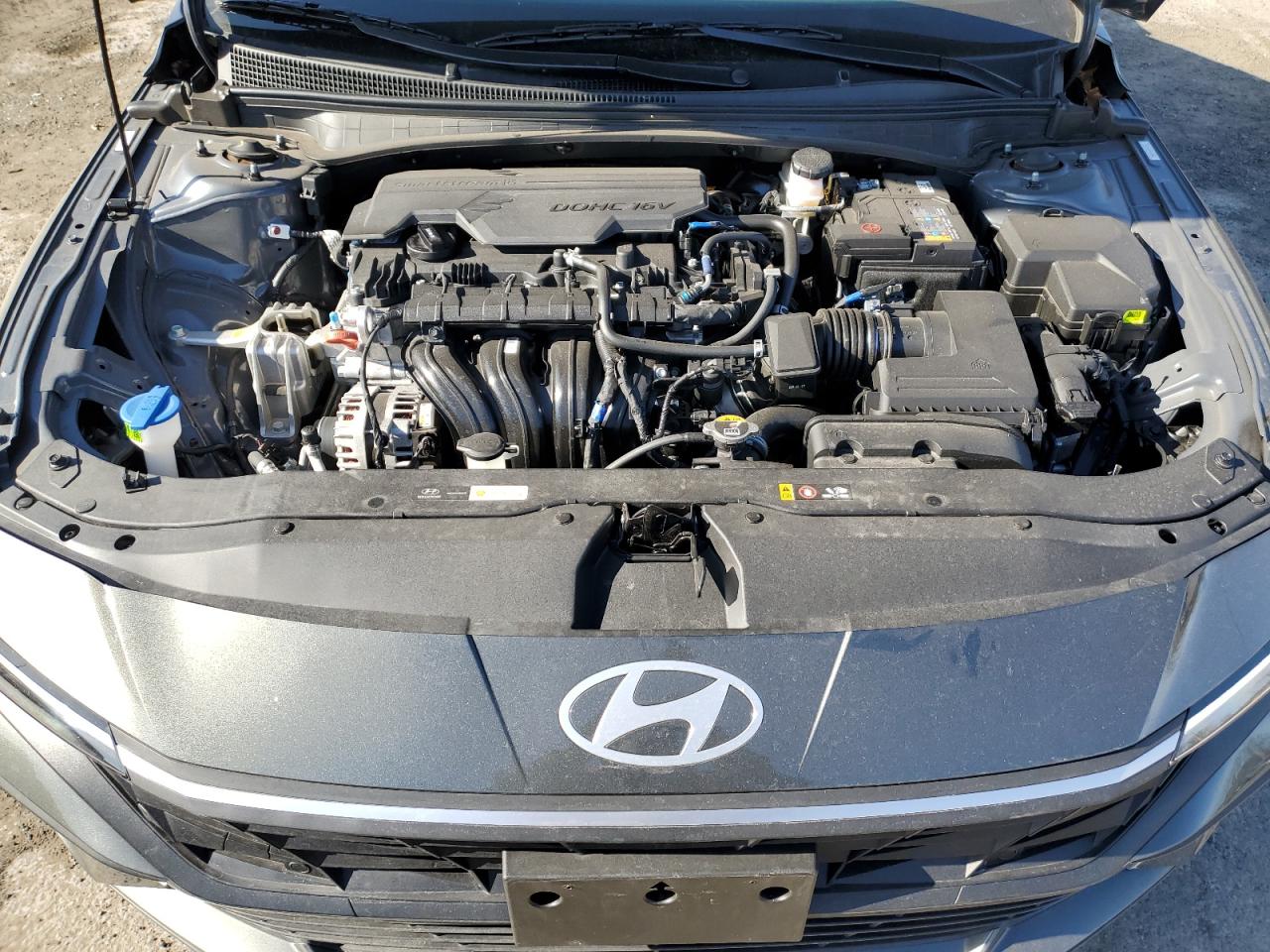 2024 Hyundai Elantra - Image 13