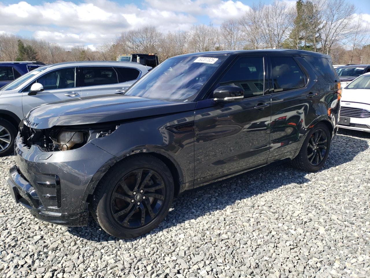 2020 Land Rover Discovery Landmark for Sale in North Billerica, MA - Front End