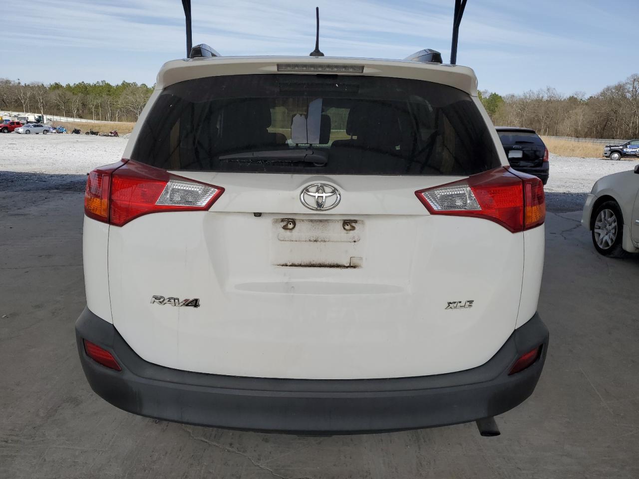 2015 Toyota RAV 4 - Image 6