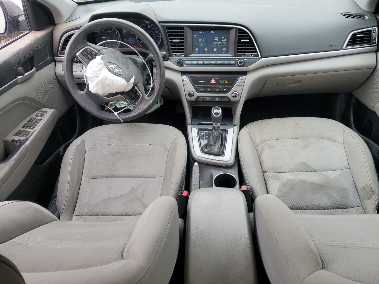 2017 Hyundai Elantra - Image 8