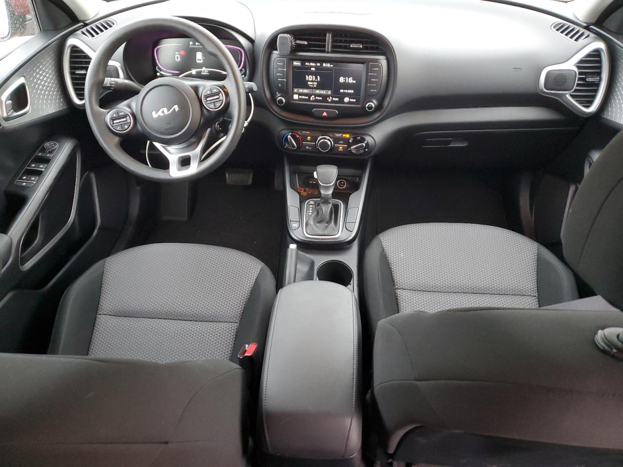 2024 Kia Soul - Image 8