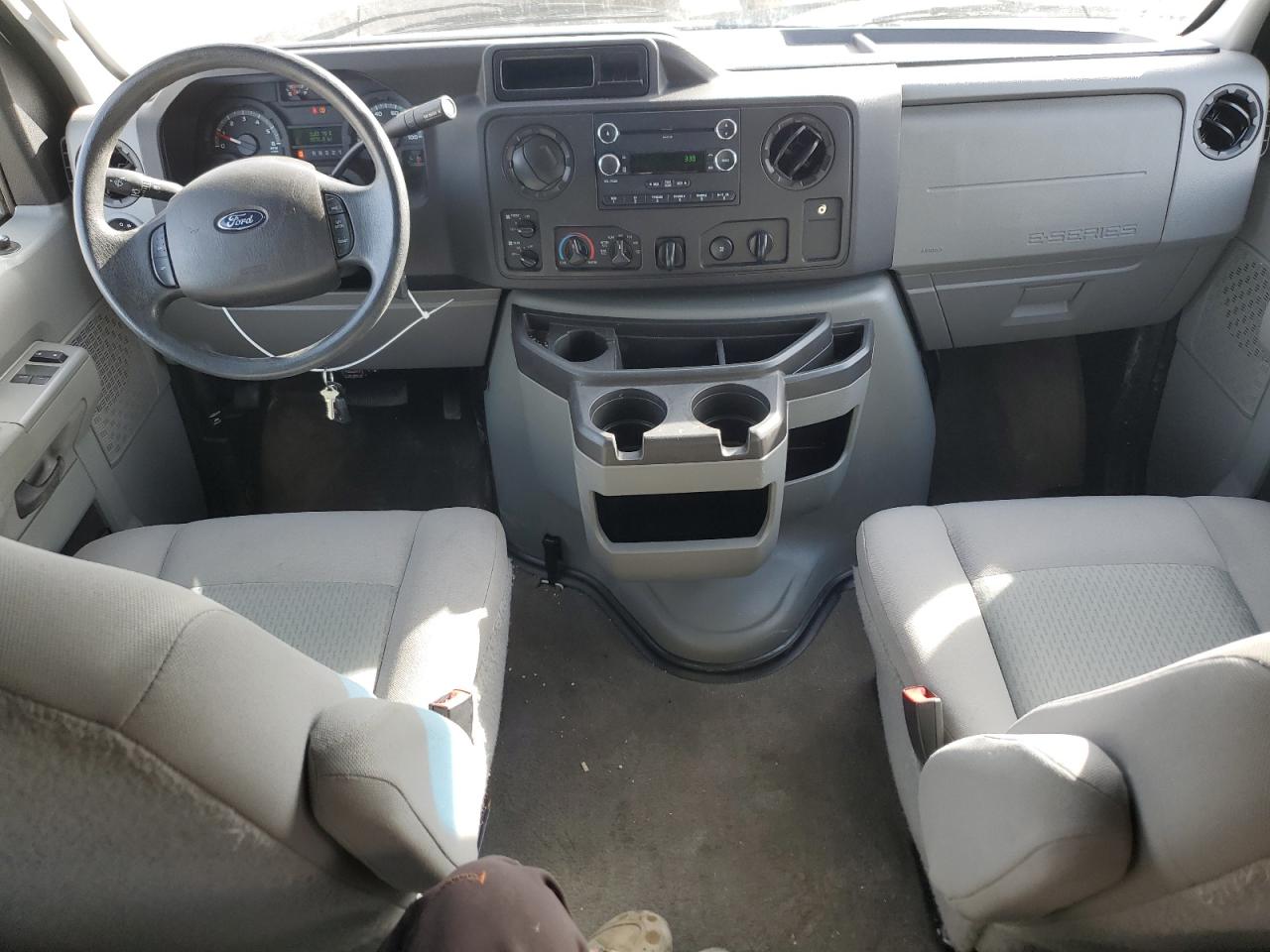 2014 Ford Econoline E350 Super Duty Wagon VIN: 1FBSS3BL3EDB01131 Lot: 49519145