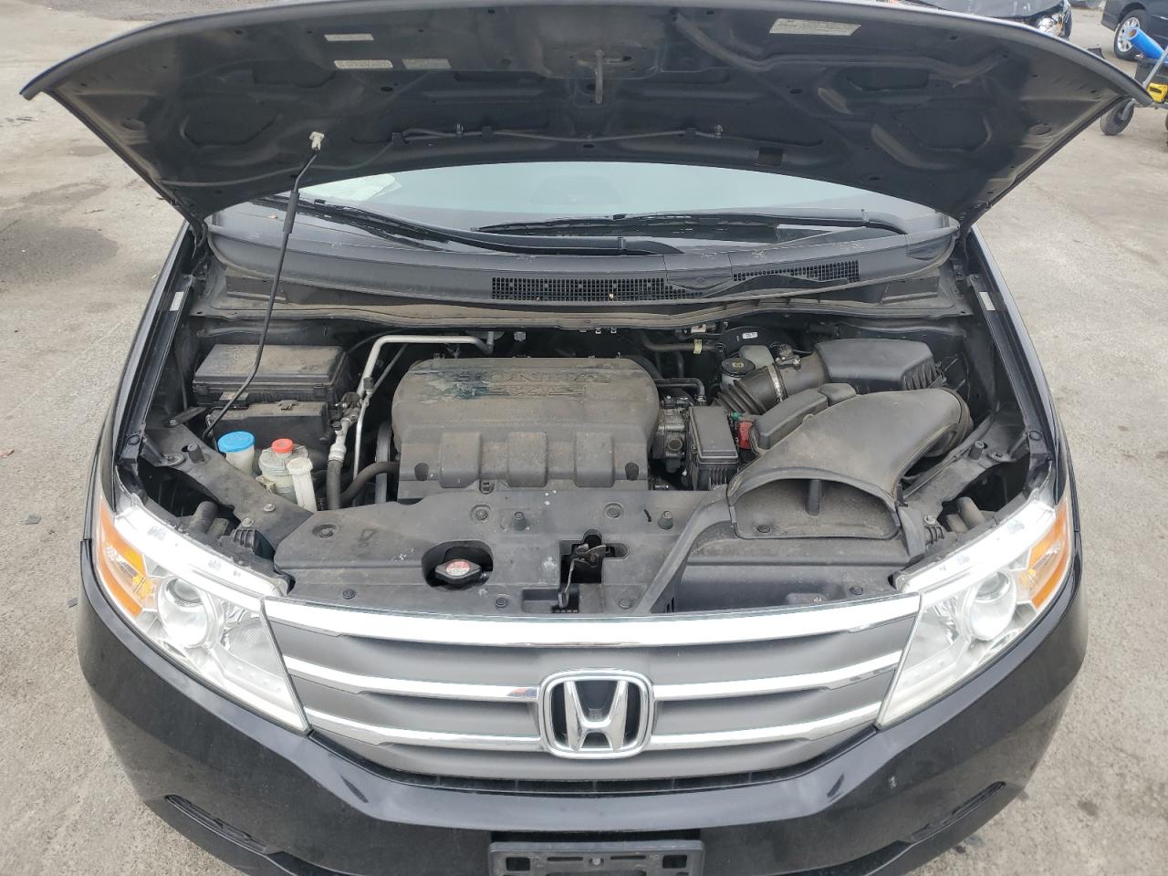 2011 Honda Odyssey - Image 12