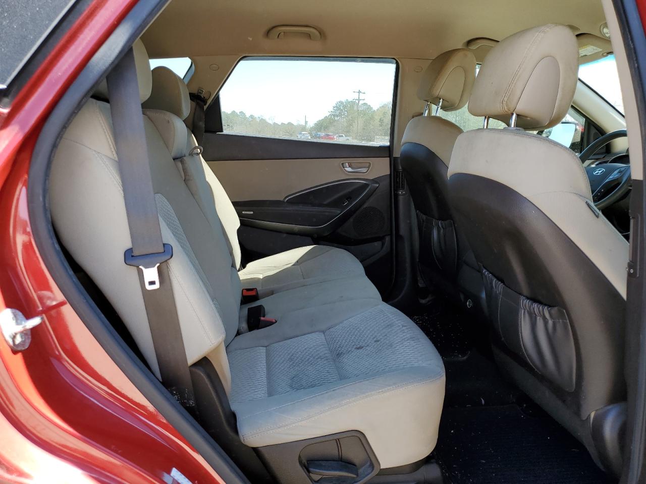 2016 Hyundai Santa Fe - Image 11