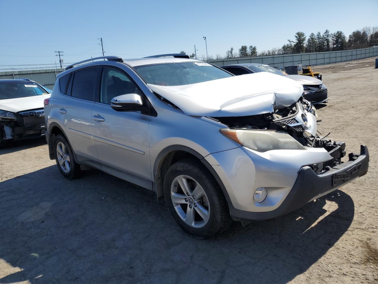 2015 Toyota RAV 4 - Image 4