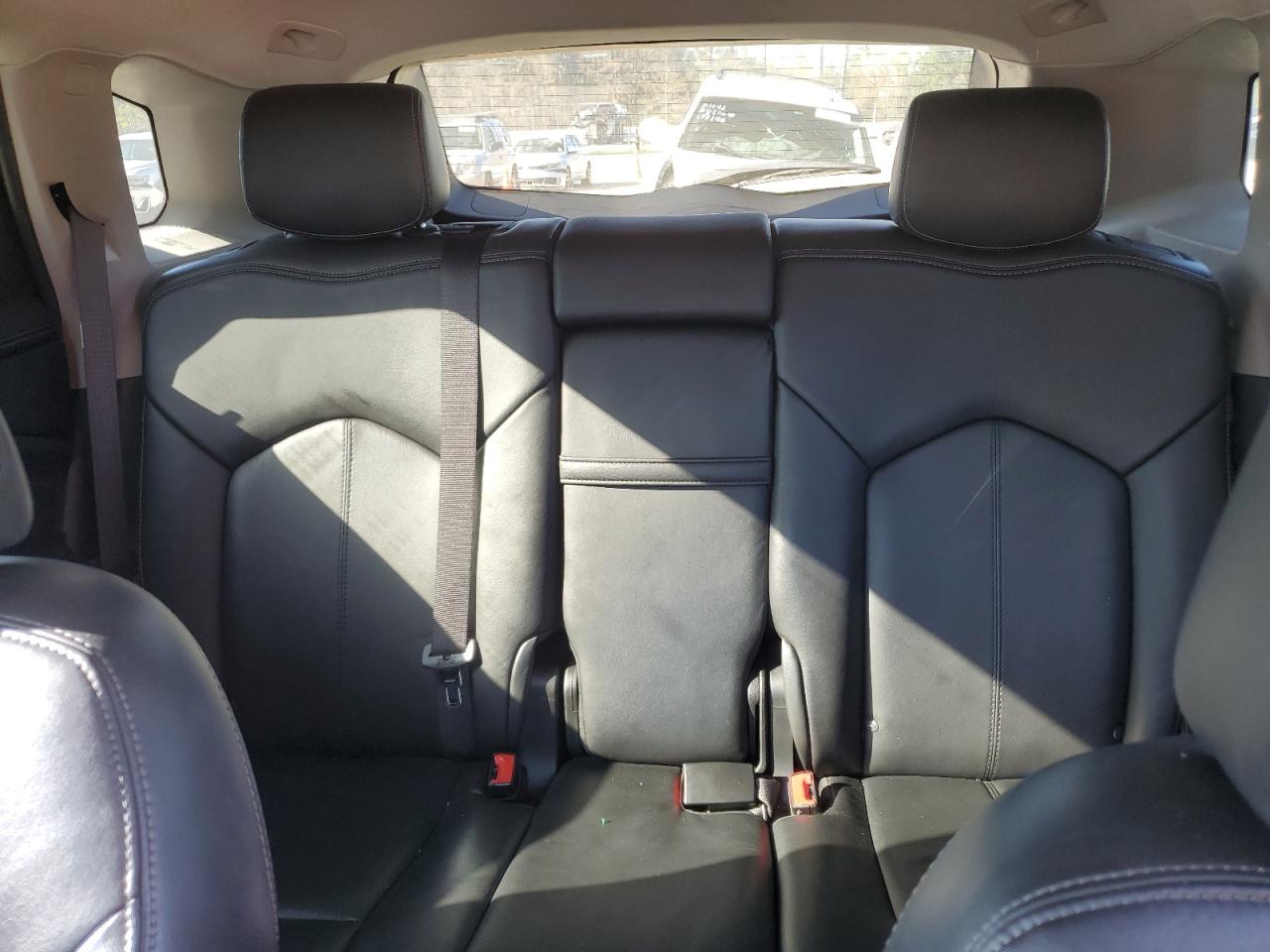 2015 Cadillac SRX - Image 10