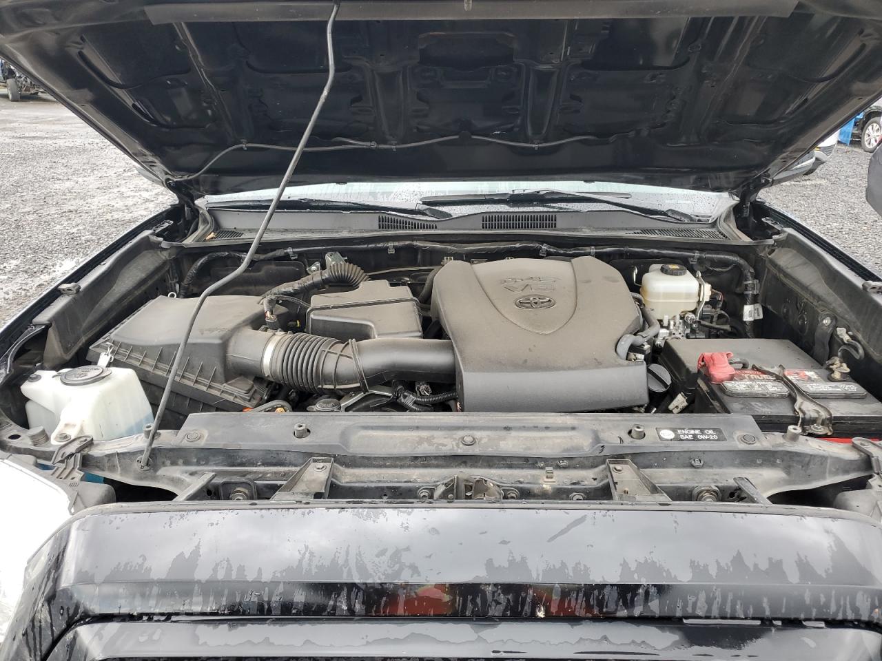 2018 Toyota Tacoma - Image 11