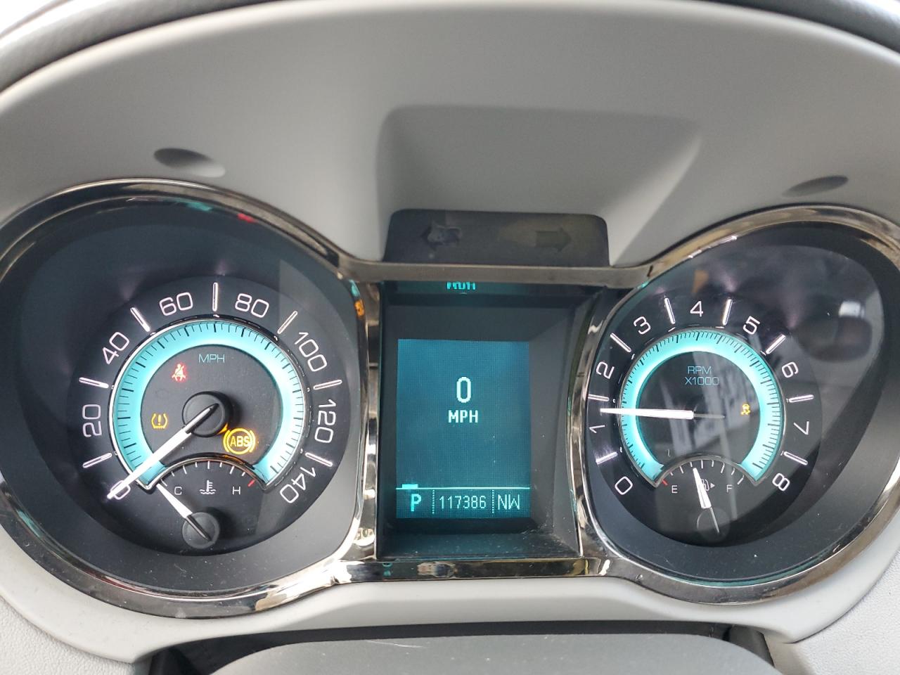 2010 Buick LaCrosse - Image 9