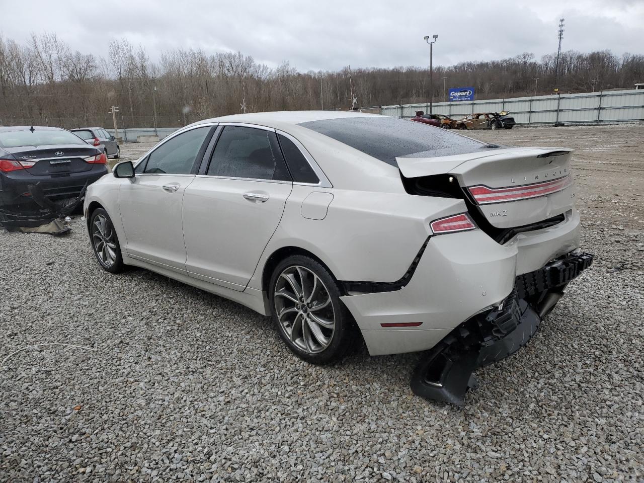 2019 Lincoln MKZ - Image 2
