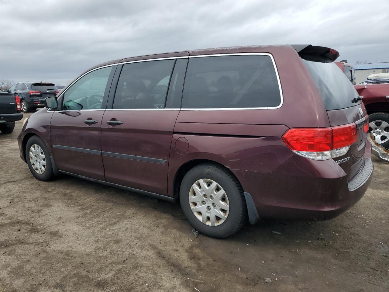 2010 Honda Odyssey - Image 2