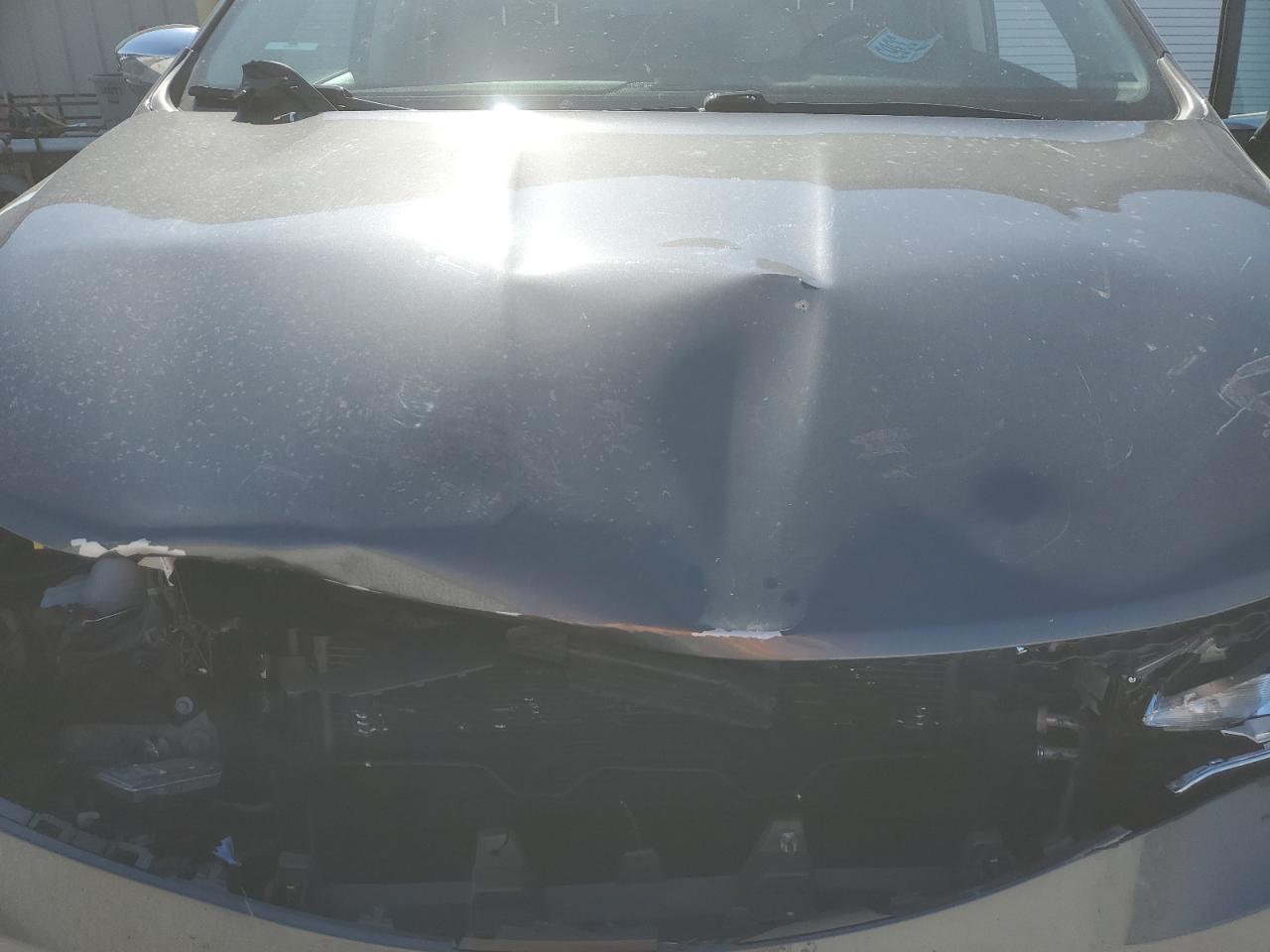 2017 Chrysler Pacifica - Image 14