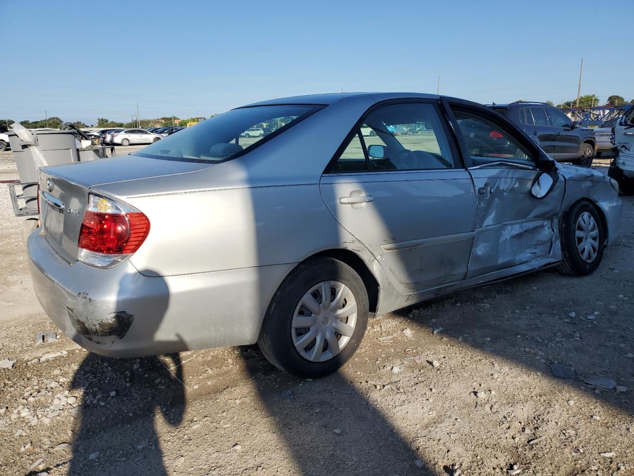 2005 Toyota Camry - Image 3