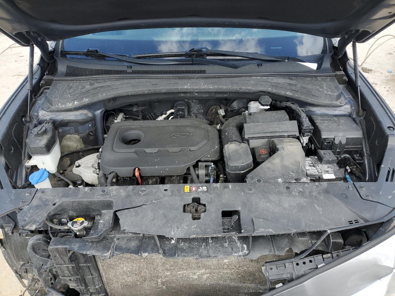 2019 Hyundai Santa Fe - Image 12